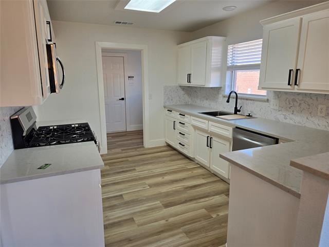 Building Photo - 1097 Springhill Dr