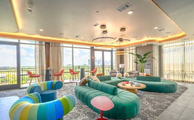 Building Photo - 4204 Greeley St