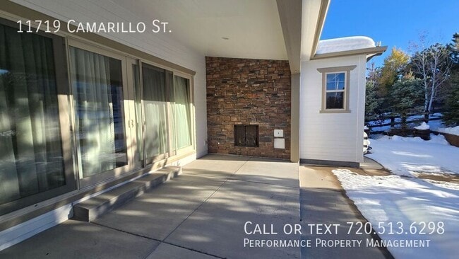 Building Photo - 11719 Camarillo St
