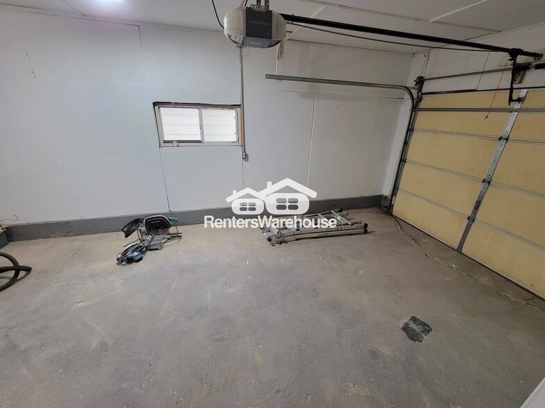 Building Photo - 906 1/2 S German Street