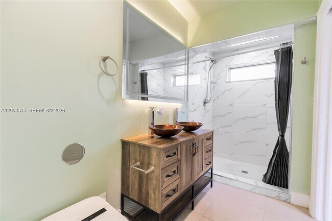 Building Photo - 14601 NW 10th Ave