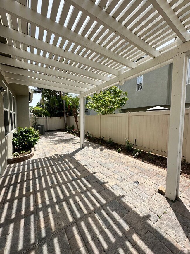 Building Photo - 16791 Wanderly Ln