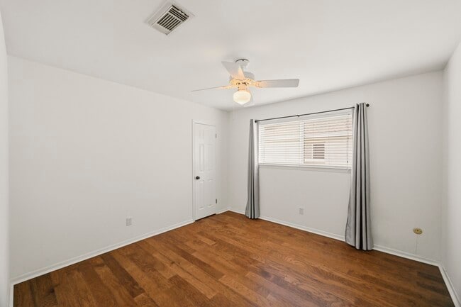 Building Photo - 6131 Yarwell Dr