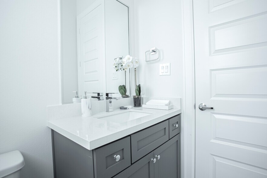 A half bath on the 2nd floor. - 2713 Eado Edge Ct