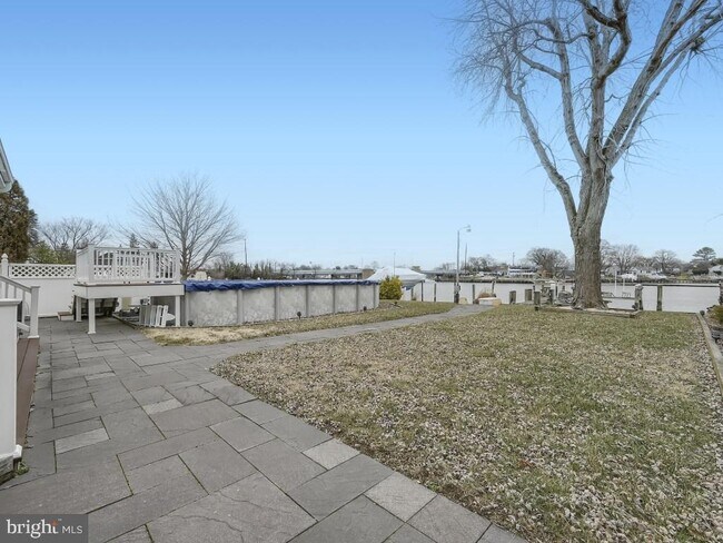 Building Photo - 107 Bayside Dr