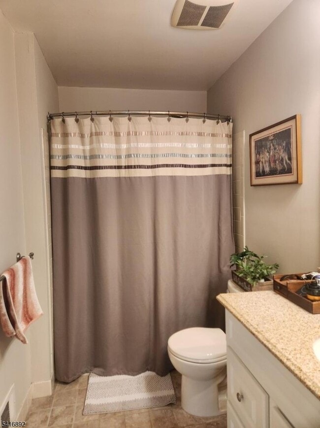 Building Photo - 330 Penns Way