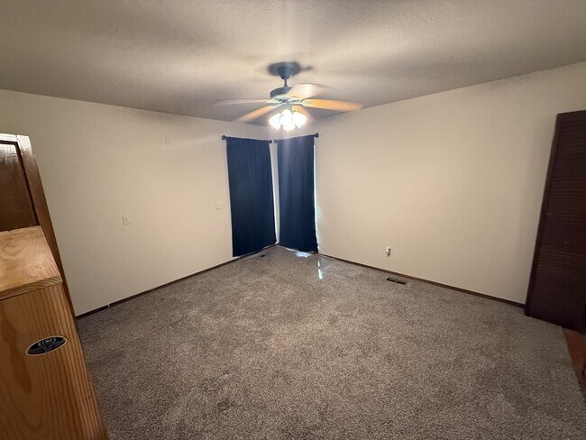 Building Photo - 708 S Monte Vista St