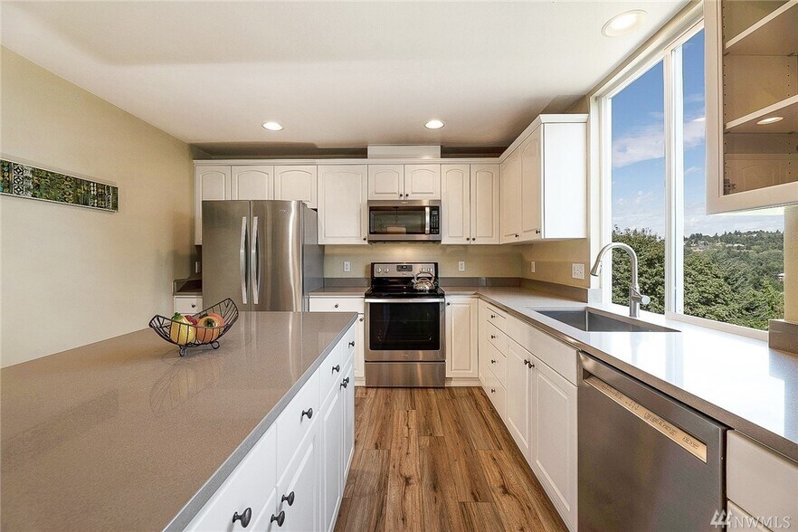 Building Photo - 14210 56th Ave S