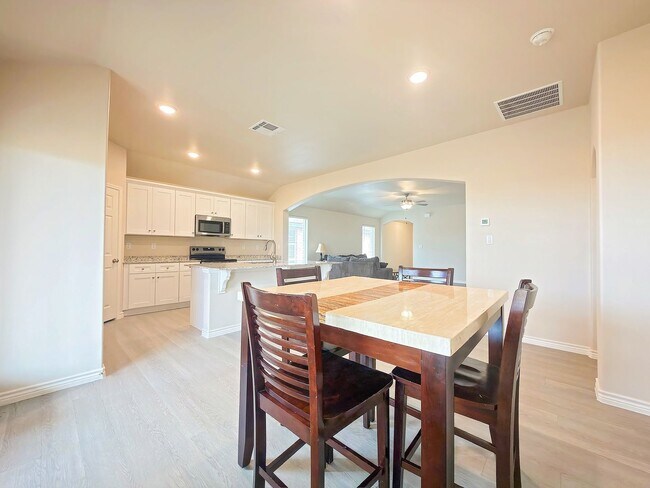 Building Photo - 1341 Bajada St