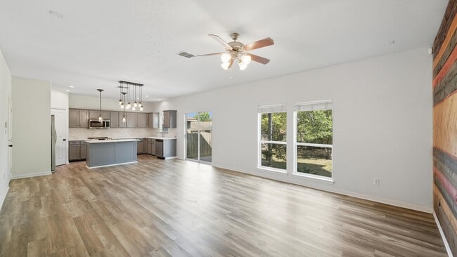 Building Photo - 568 Slippery Rock