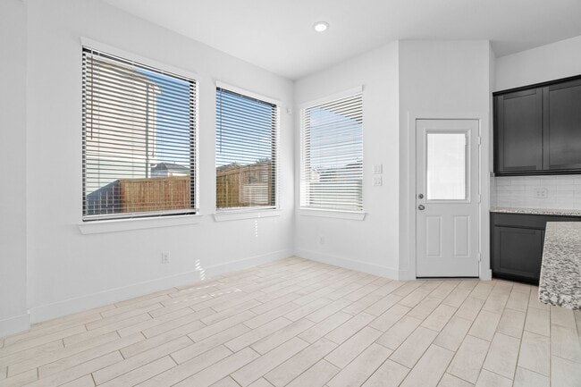 Building Photo - 7810 Starfish Arbor Dr