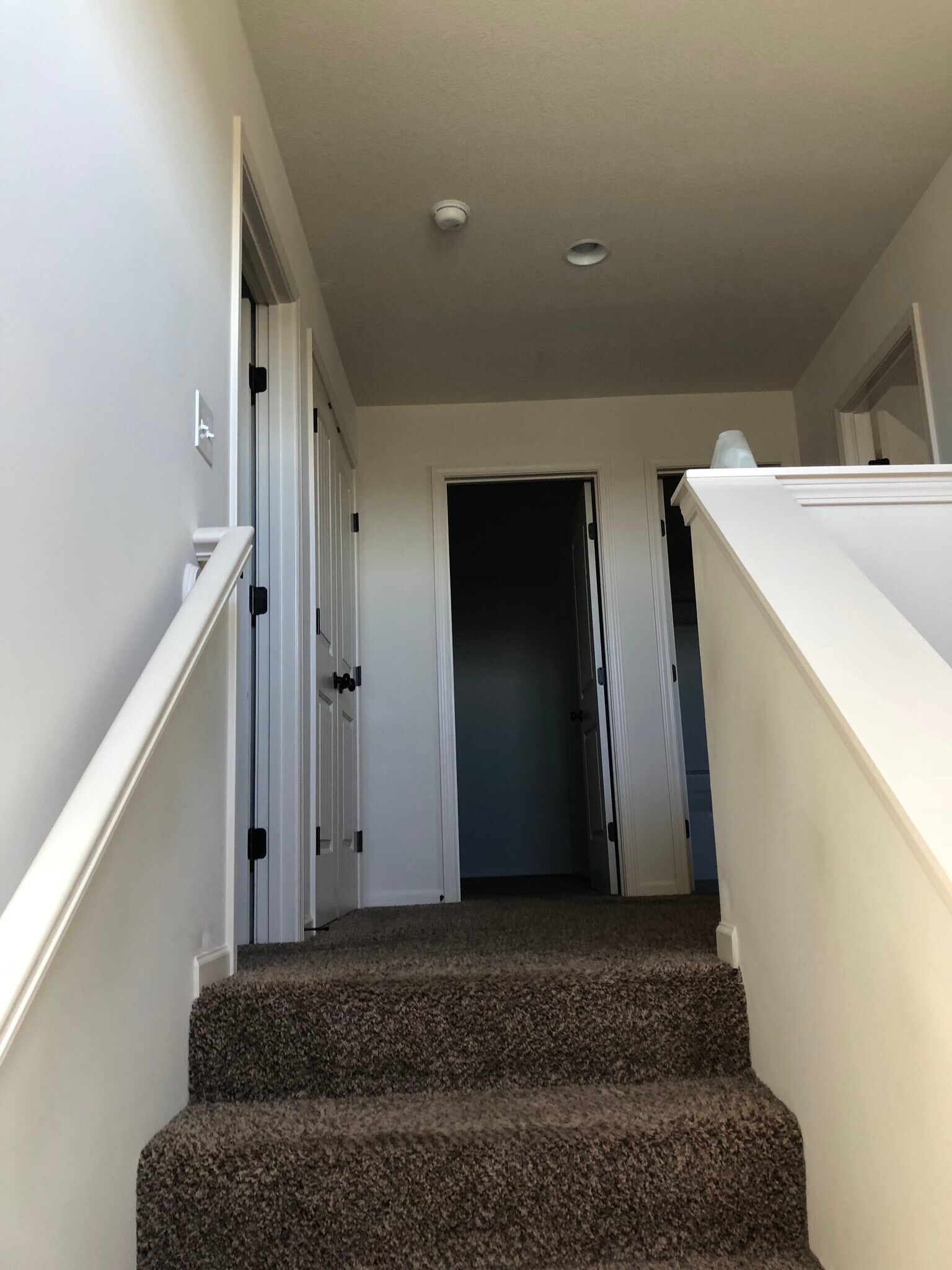 Building Photo - 14259 Oakland Ct