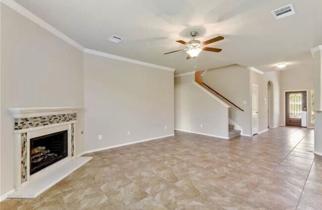 Building Photo - 4/3.5 in Teravista - Great home, Community...