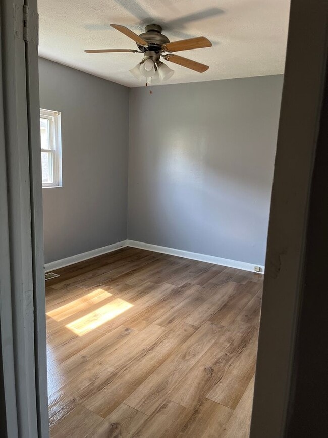 Building Photo - Newly Renovated Home in St. Albans