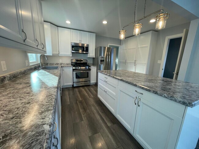 Building Photo - 8380 Huron River Dr