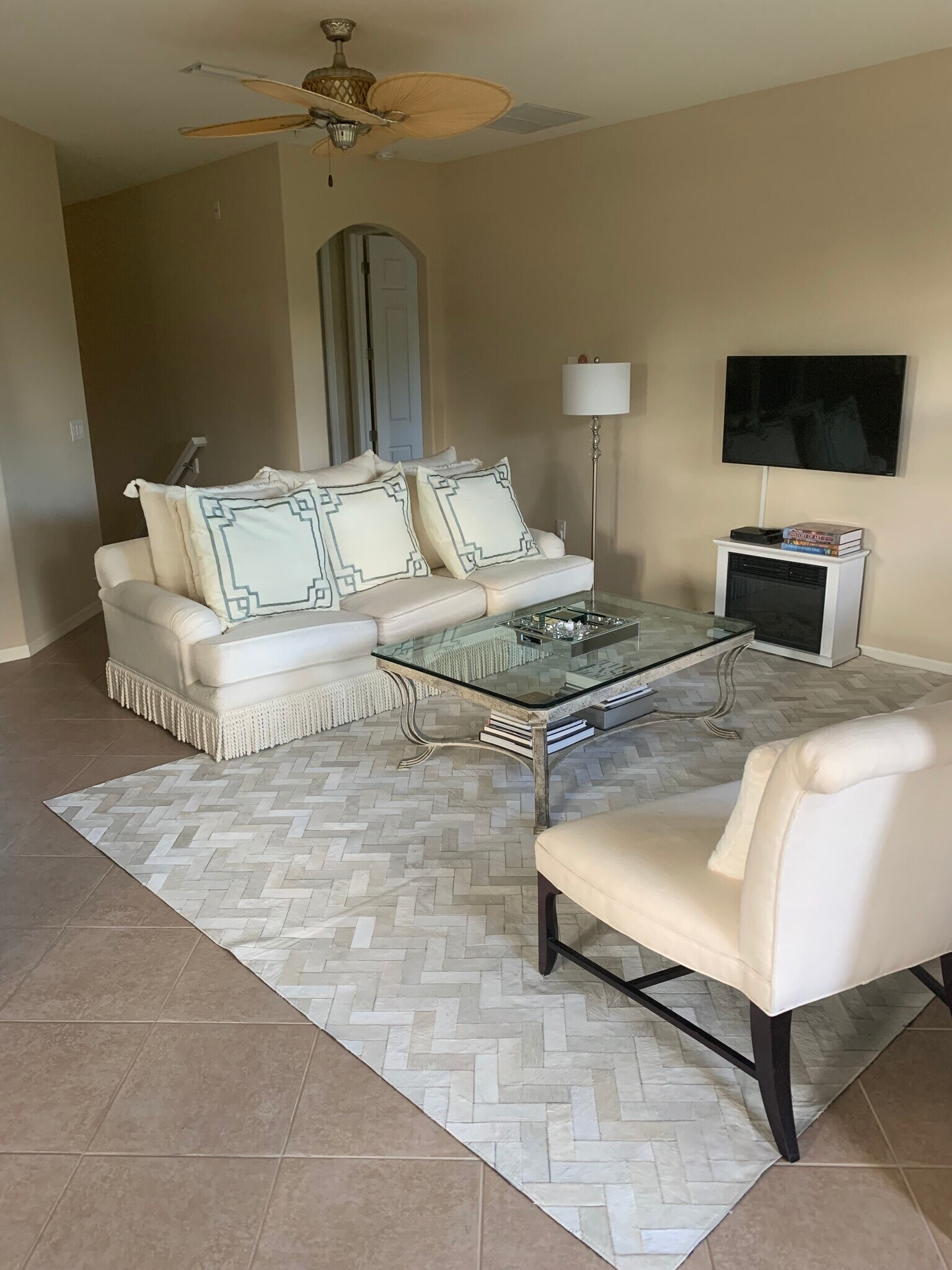 Building Photo - 8997 Cambria Cir