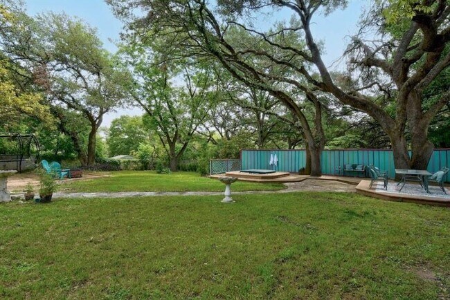 Building Photo - 11403 Indianhead Dr