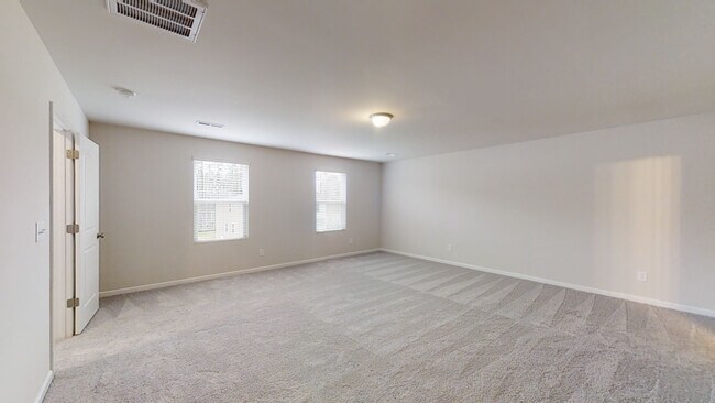 Very Spacious Master Bedroom 1 - 47 Mariposa Lane