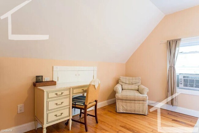 Building Photo - BROKER FEE PAID BY OWNER!!! Five bed Three Bath in lower Allston.....