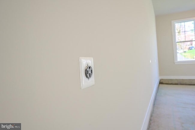 Building Photo - 2424 Carey Ln