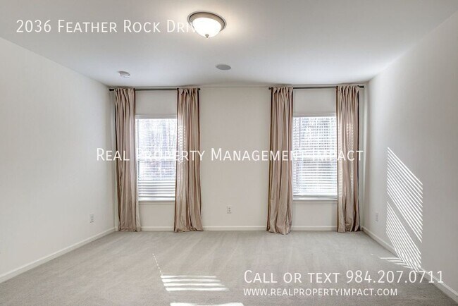 Building Photo - 2036 Feather Rock Dr