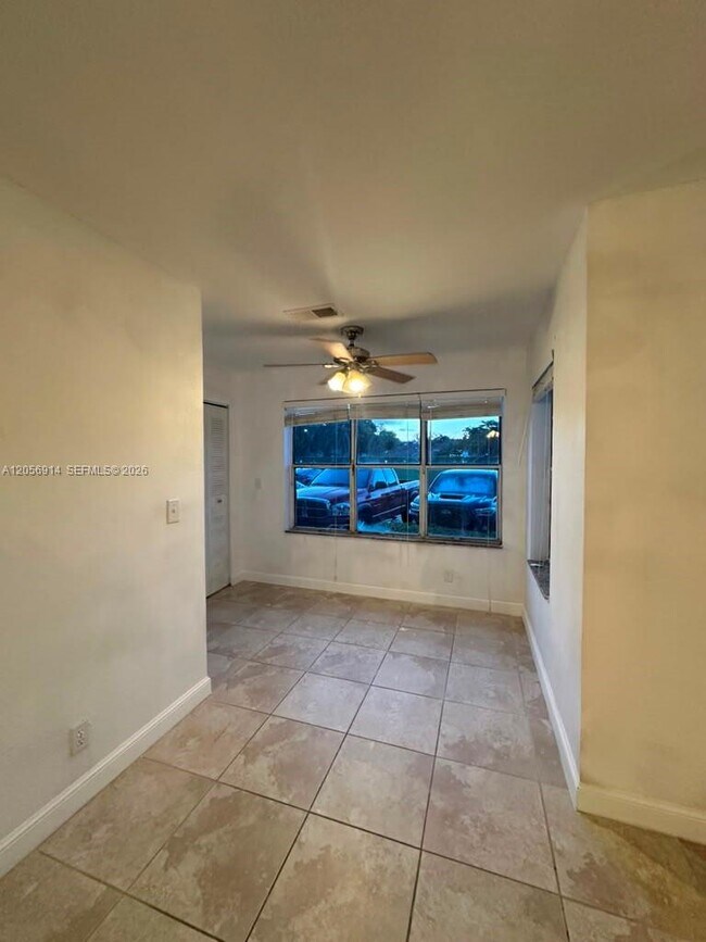 Building Photo - 3330 Pinewalk Dr N