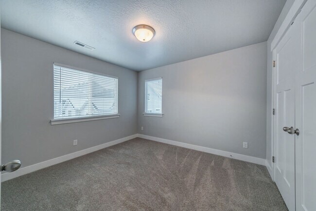 Building Photo - 13124 Tower Ridge Dr