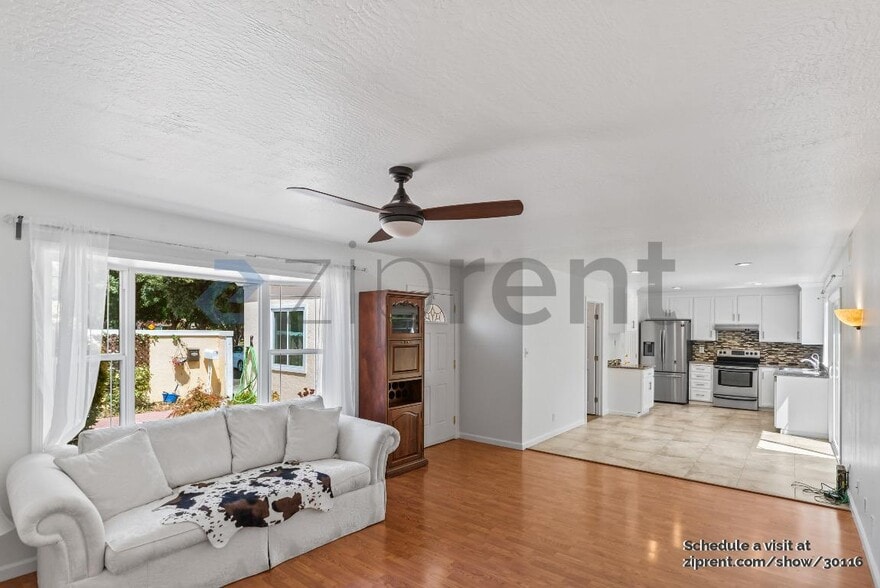 Building Photo - 2257 Goldcrest Cir
