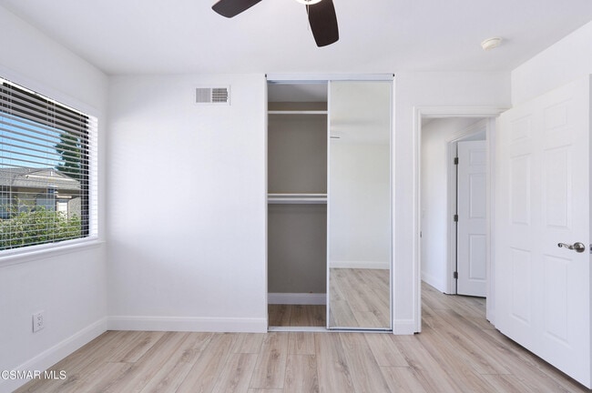 Building Photo - 28955 Oakpath Dr