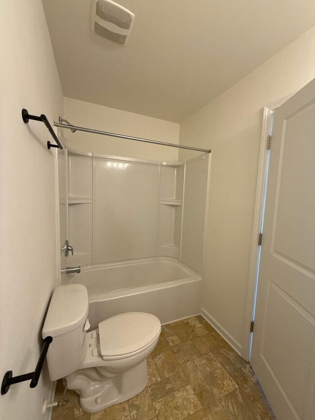 Building Photo - T.R. Lawing Realty Property