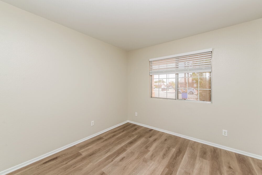 Building Photo - 5337 N Padero Dr