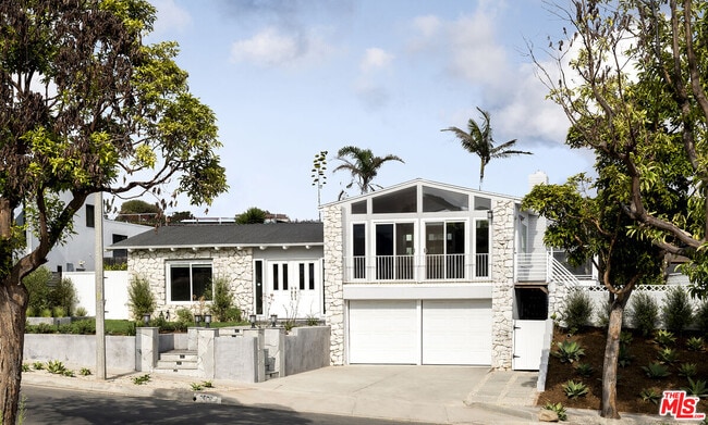 Primary Photo - 3818 Seahorn Dr