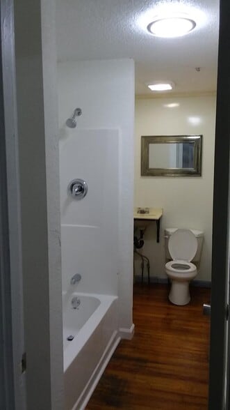 Building Photo - 4566 Knoxville Hwy