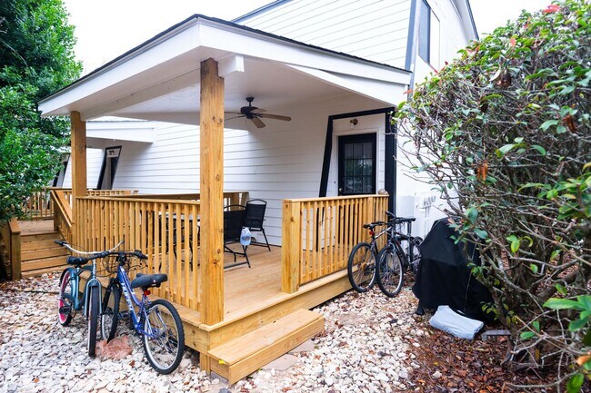 Building Photo - 311-A E Glenn Ave
