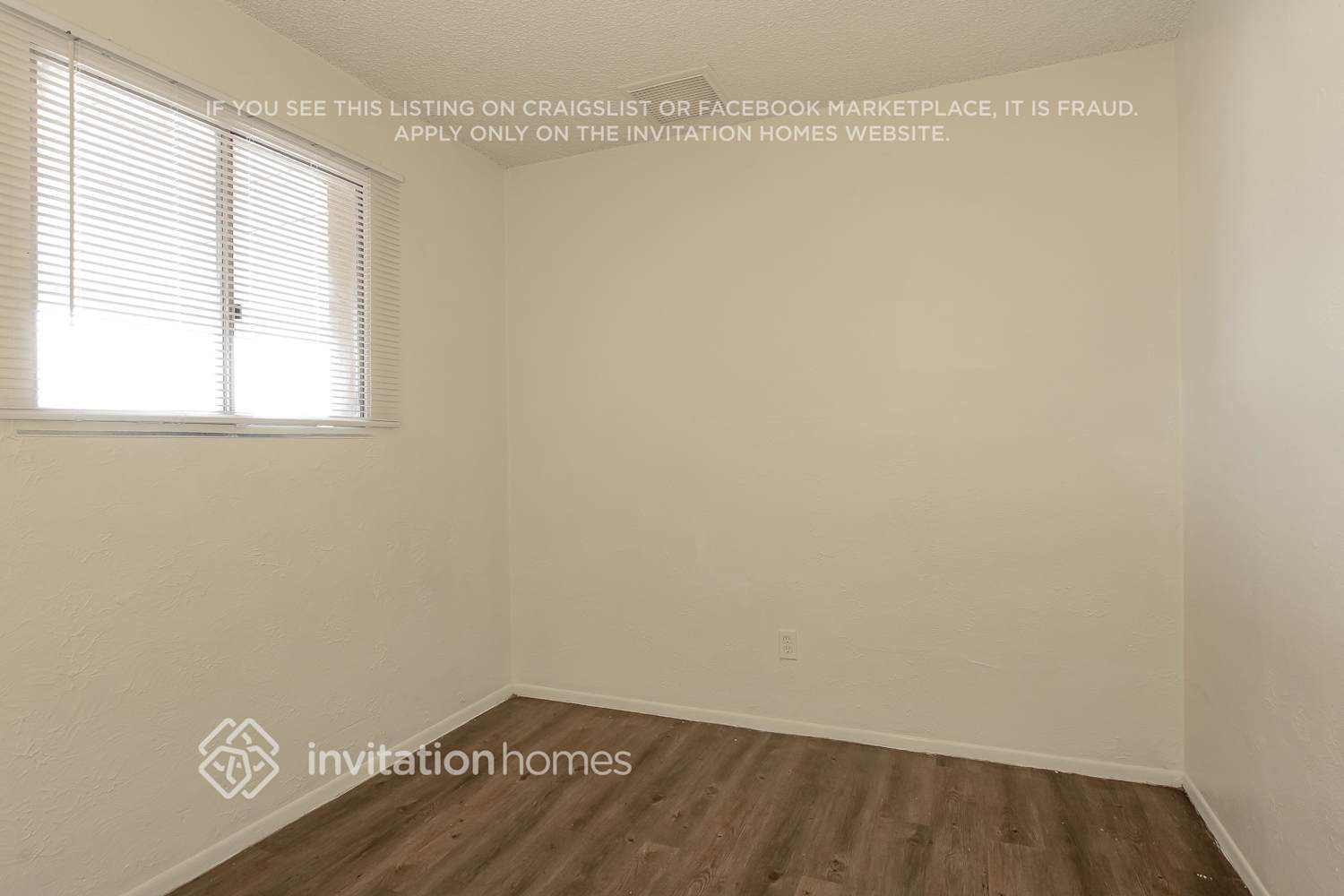 Building Photo - 3007 N 79th Dr