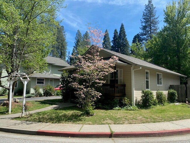 Building Photo - Cozy and Nice 2 bedroom Home in Nevada City