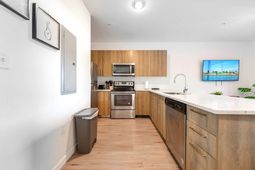 Building Photo - 171 NW 158th St