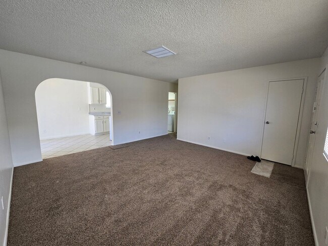 Building Photo - 5239 Erin Cir