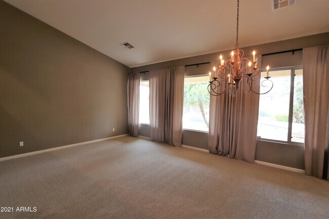 Building Photo - 2280 E Indian Wells Dr