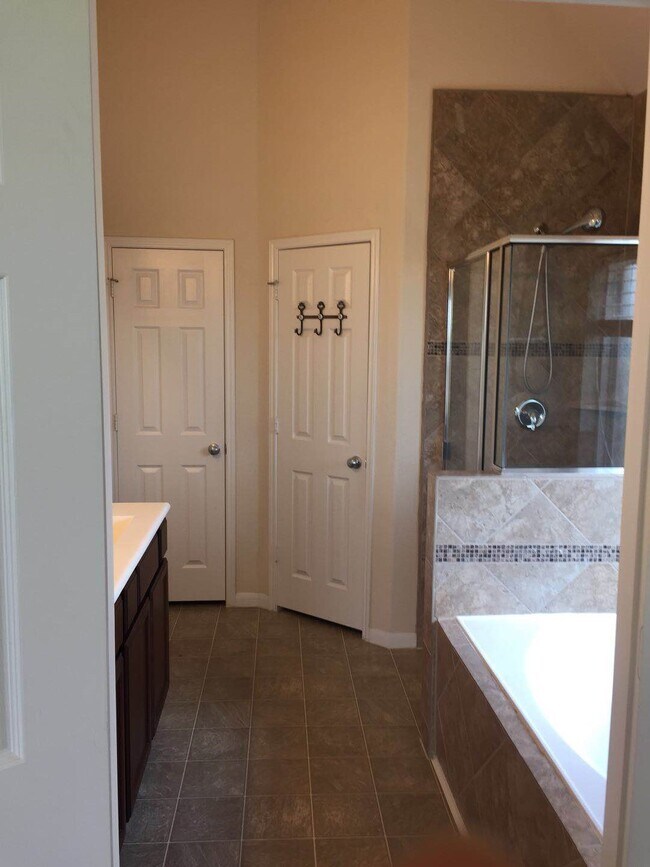 Building Photo - 21523 Rainfall Park Dr