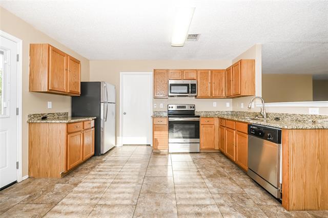 Building Photo - 14802 Canyon Ridge Dr