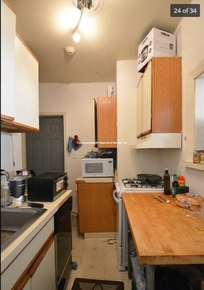 Building Photo - 100 St Mary's St