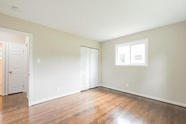 Building Photo - Spacious 4 Bedroom Home in West End Manor – $2,400/mo