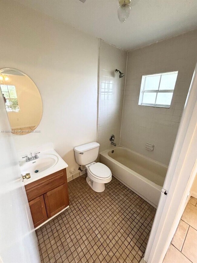 Building Photo - 10621 SW 170th Terrace