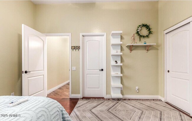 Building Photo - 12847 W Panchita Dr