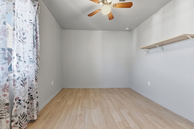 Building Photo - $2,030.95 - 3 Bedrooms, 1 Bathroom, Single Family Home in Aurora with fenced Yard!