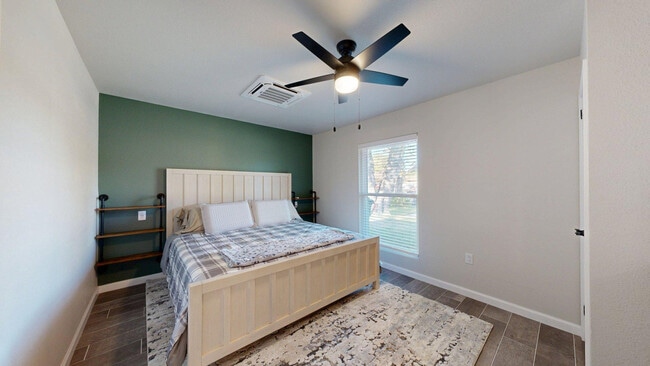 Building Photo - 200 Bucknell Ct