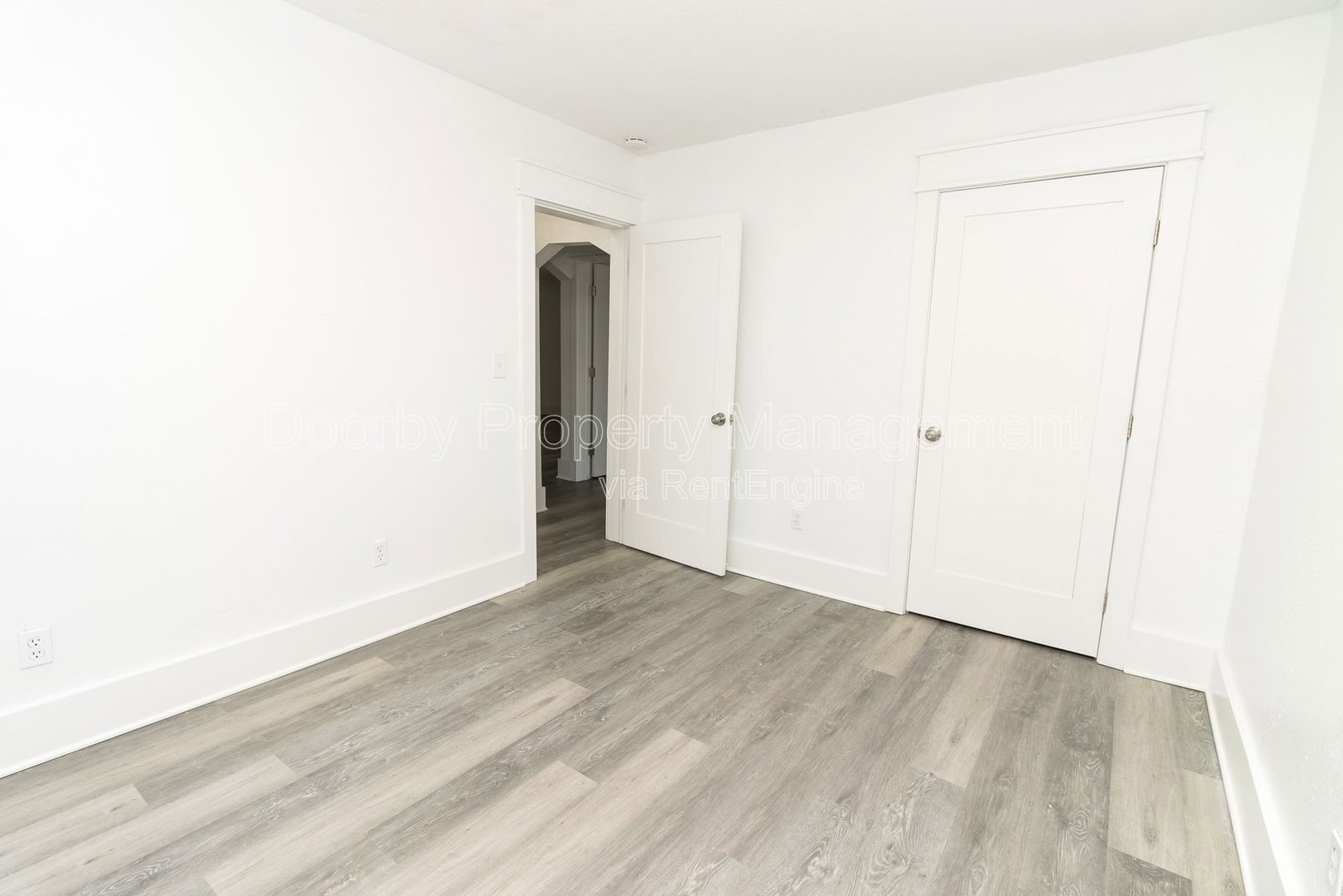 Building Photo - 1203 Rockway Dr