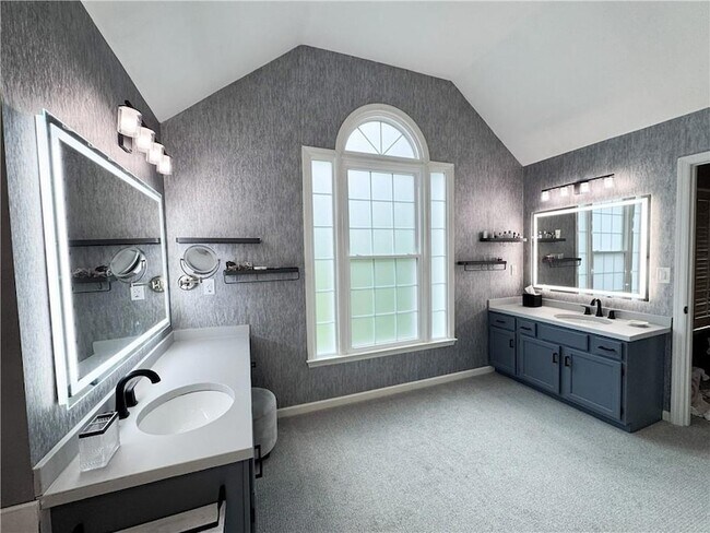 Building Photo - 5053 Wood Haven Ct