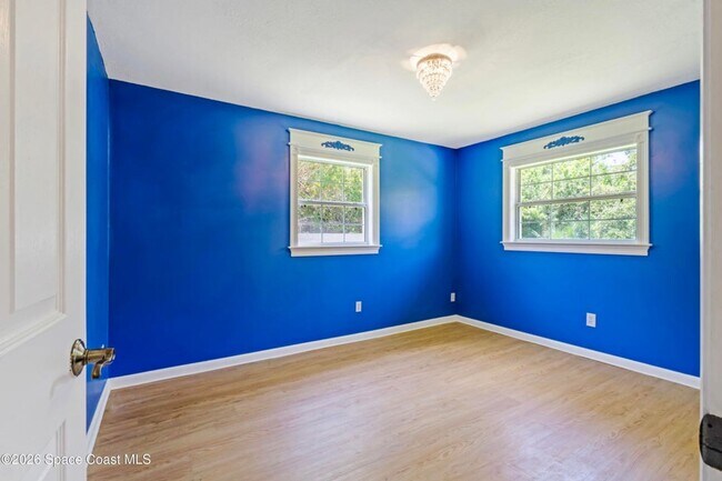 Building Photo - 317 Surf Dr